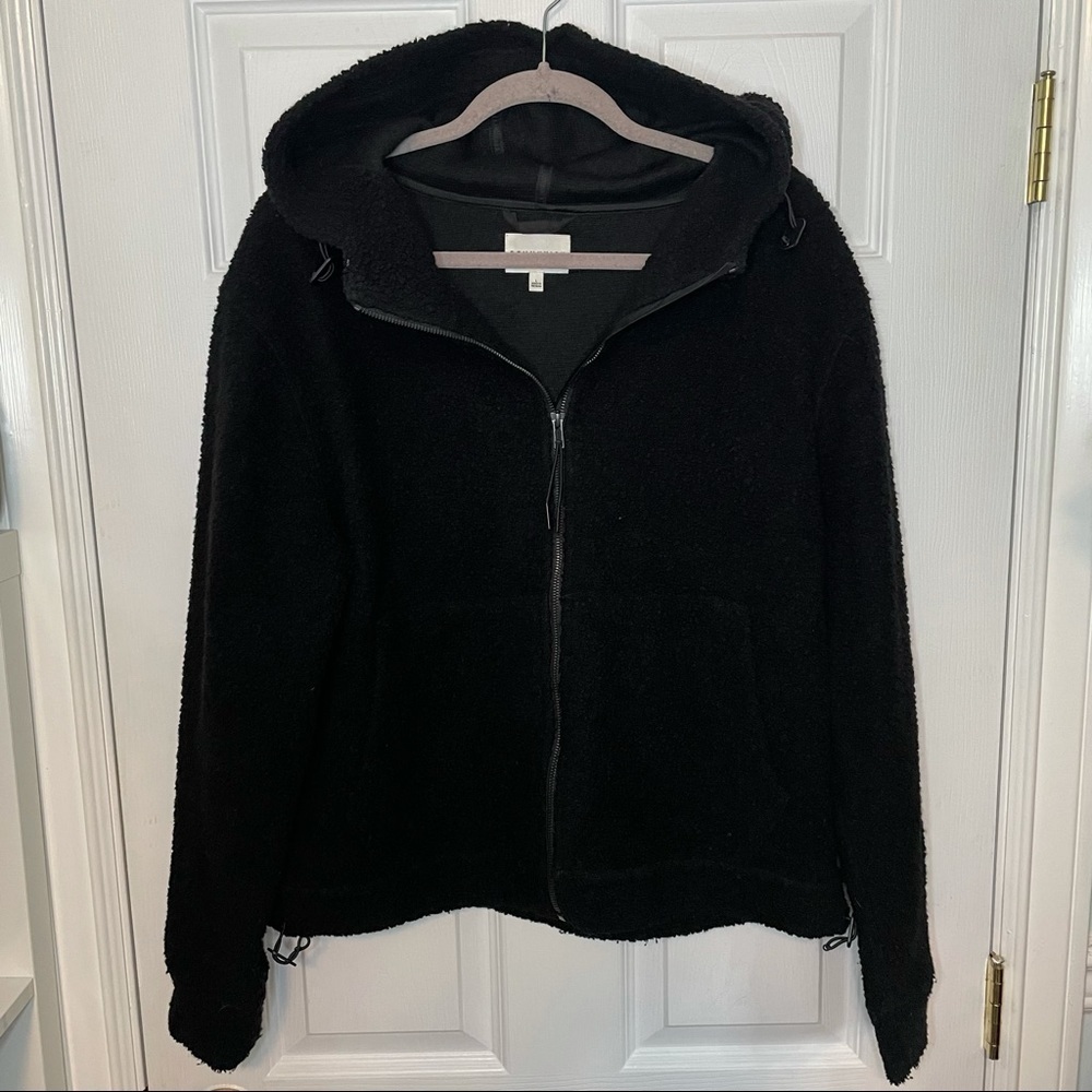 ARITZIA Community Black Fuzzy Sherpa Zip Up Hoodie Sweater Jacket Large